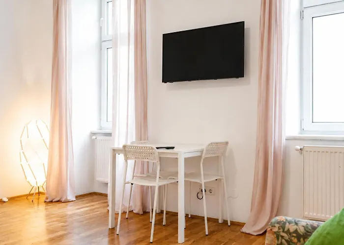 דירה Spacious 3br Next To Belvedere Perfect For Short Term וינה