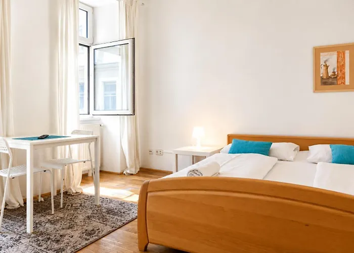 Spacious 3br Next To Belvedere Perfect For Short Term וינה